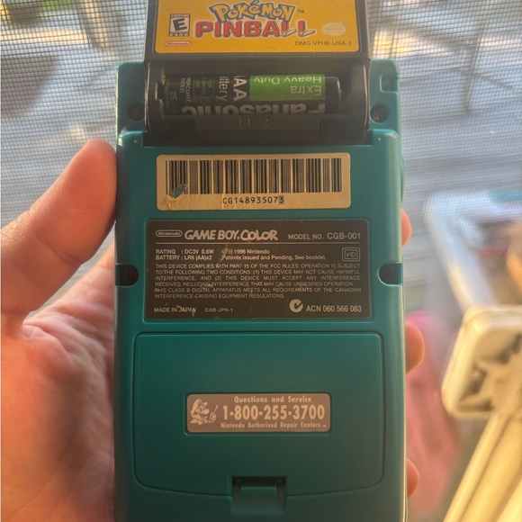 Nintendo Game Boy Color - Picture 2 of 3